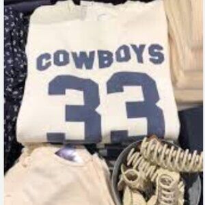💙🤍⭐🏈Brandy Melville White Cowboys Crewneck